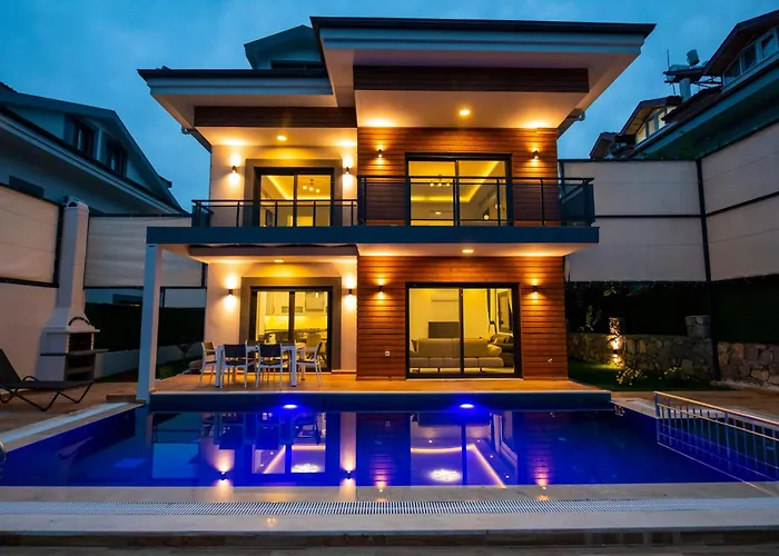 Tuna Villa *
