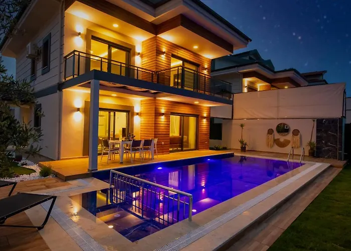 Tuna Villa *