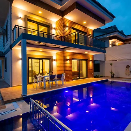 Tuna 빌라 페티예