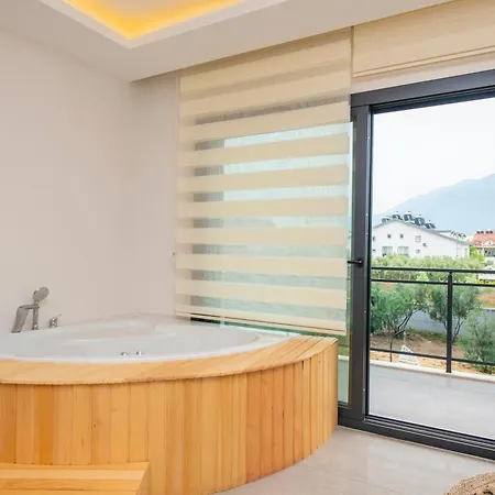 Tuna 빌라 페티예